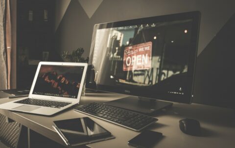 wallpaper-computer-room-desktop